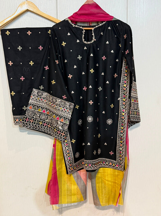 Women's Embroidered 3 Piece Lawn Suit – Black & Cream | Premium Pakistani Lawn Dress with Printed Dupat