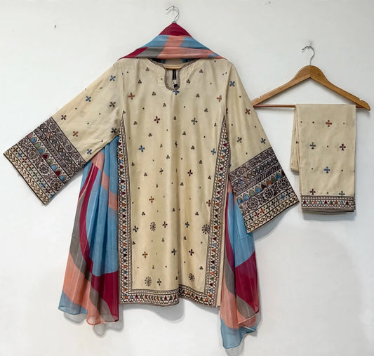 Women's Embroidered 3 Piece Lawn Suit – Black & Cream | Premium Pakistani Lawn Dress with Printed Dupat